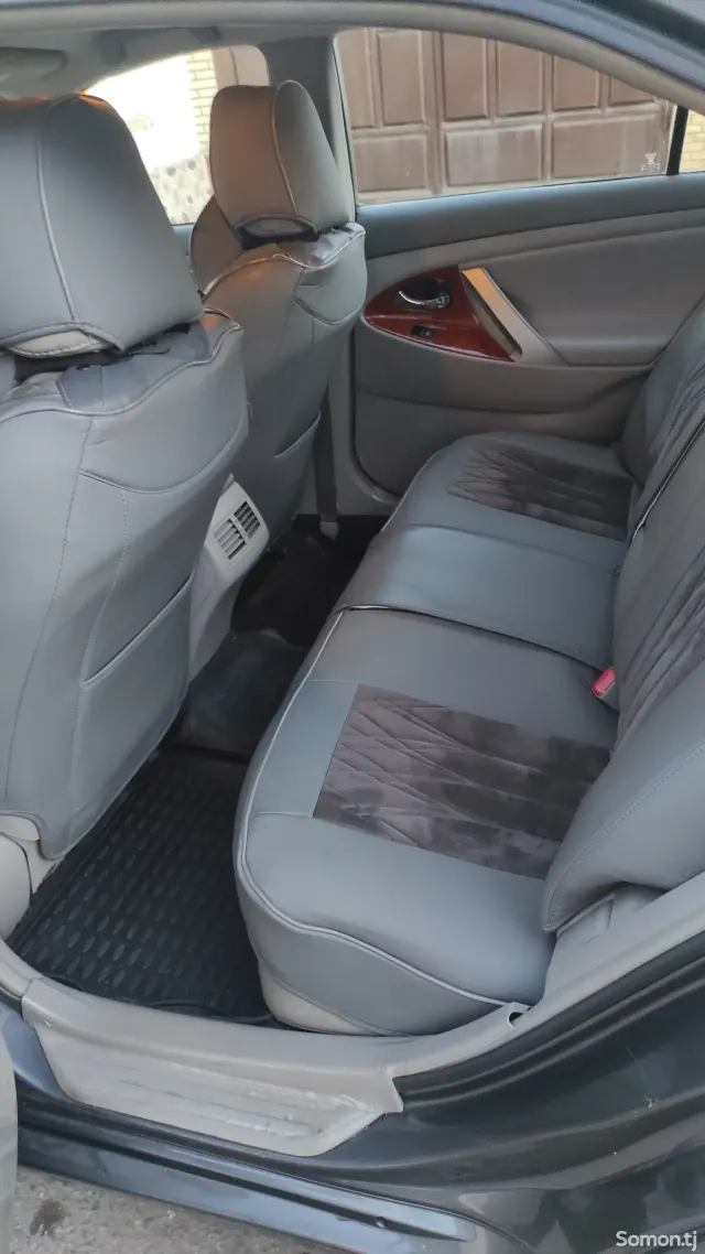 Toyota Camry 2011 · 3.5 AT