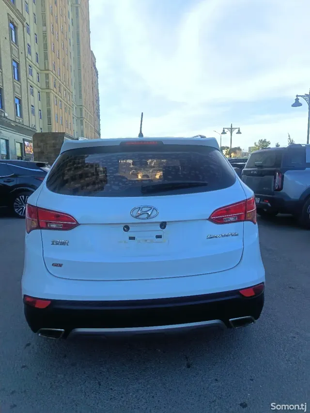 Hyundai Santa Fe 2014 · 2.4 AT