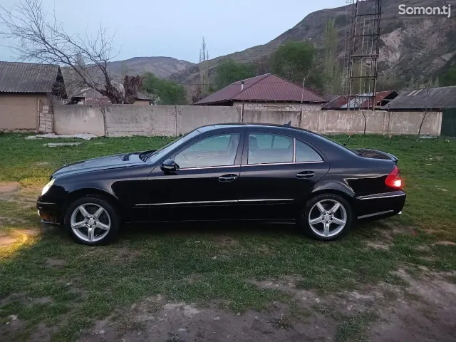 Mercedes-Benz E class 2008 · 3.5 AT