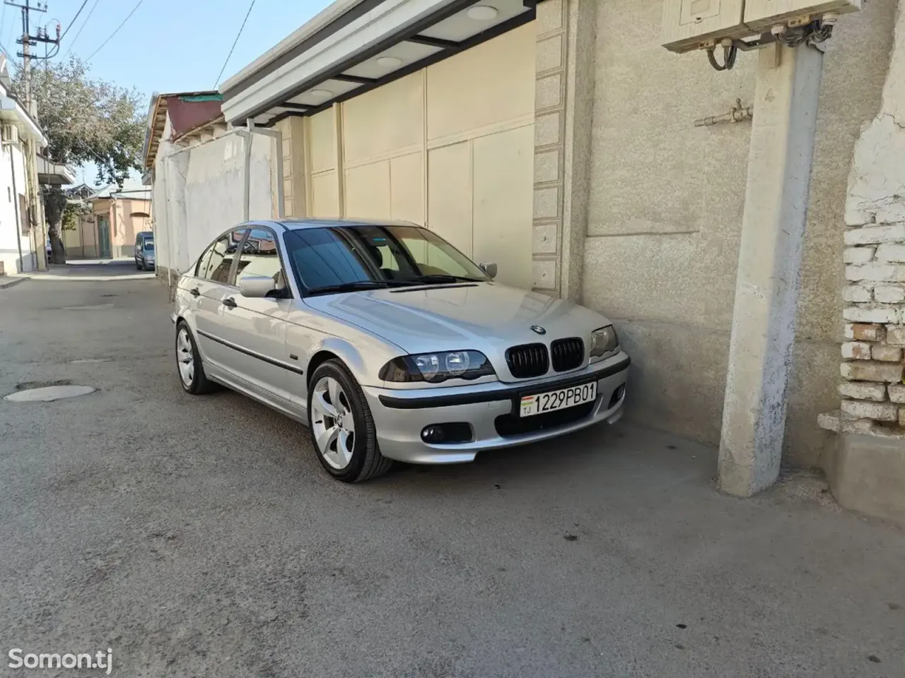 BMW 3 series 2000 · 1.8 MT