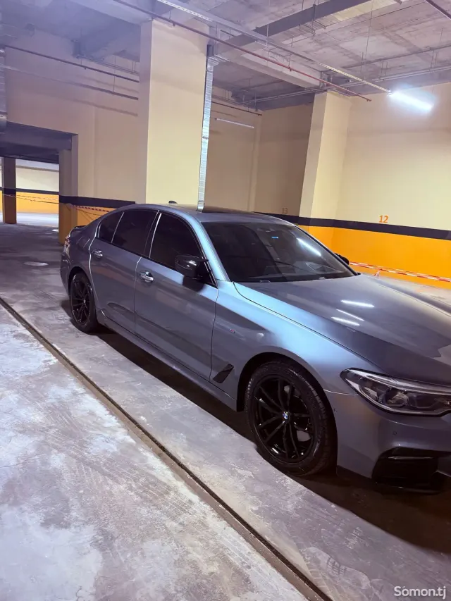BMW 5 series 2018 · 2.0 AT