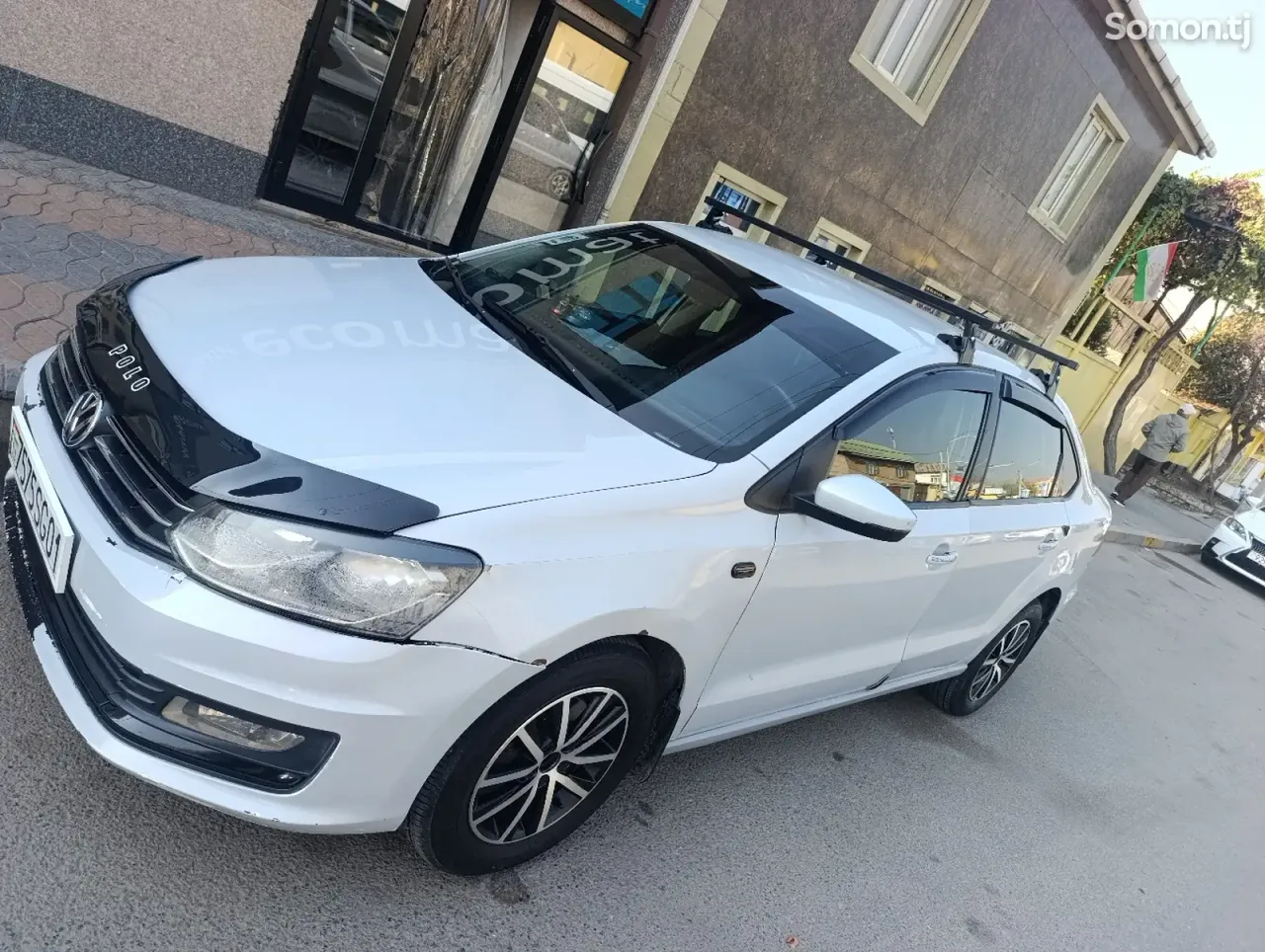 Volkswagen Polo 2018 · 1.6 MT