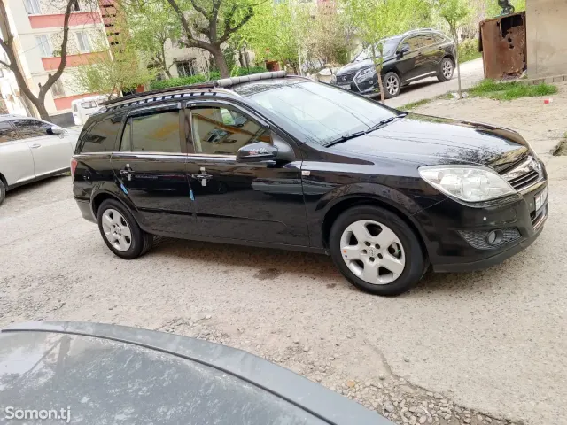 Opel Astra H 2008 · 1.8 MT