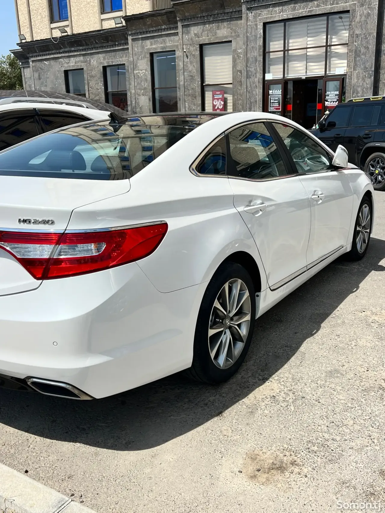 Hyundai Grandeur 2014 · 2.4 AT
