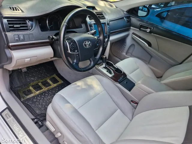 Toyota Camry 2012 · 2.5 AT