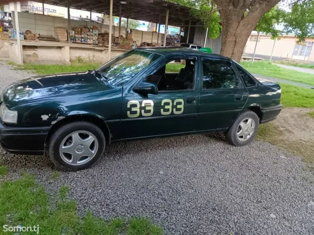 Opel Vectra A 1995 · 1.6 MT