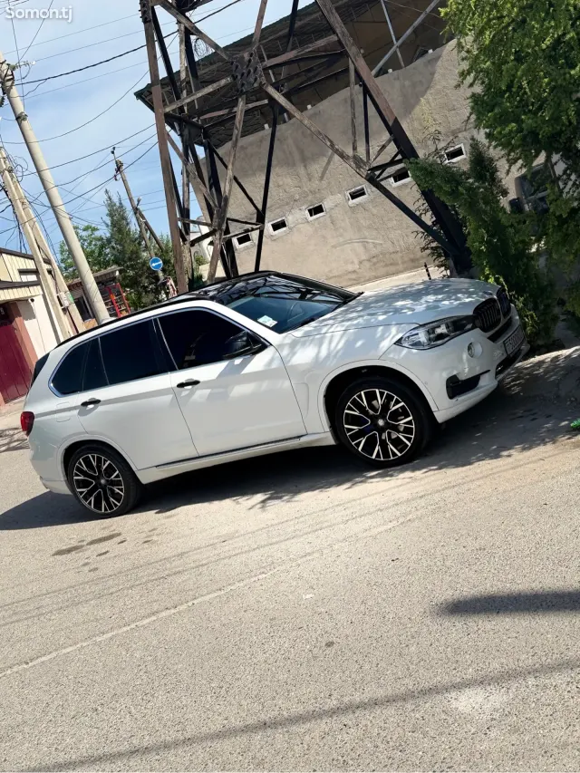 BMW X5 2014 · 3.5 AT