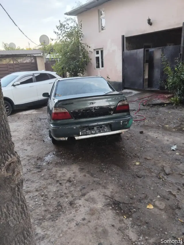 Daewoo Nexia 1994 · 1.6 MT