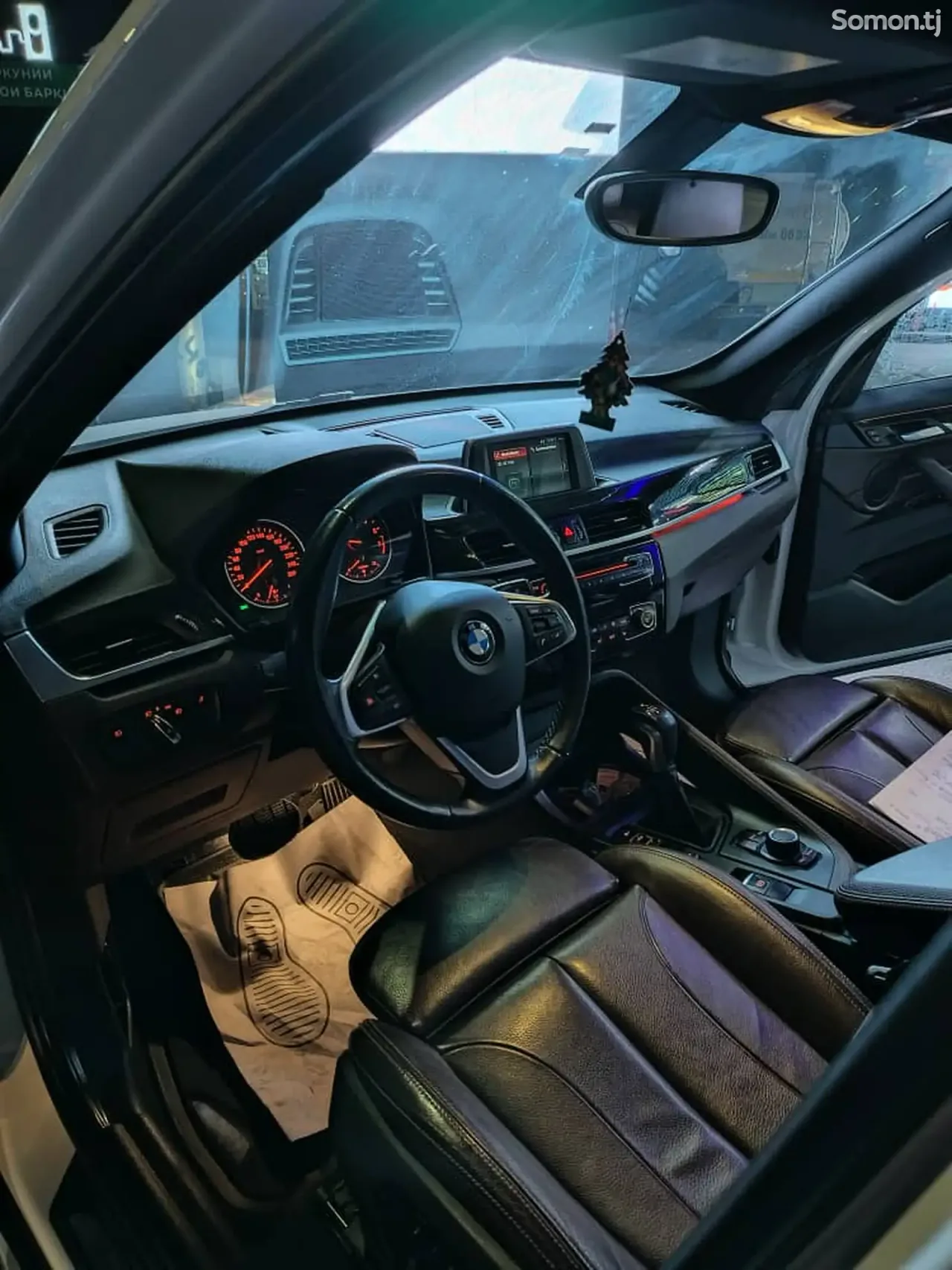 BMW X1 2018 · 2.0 AT