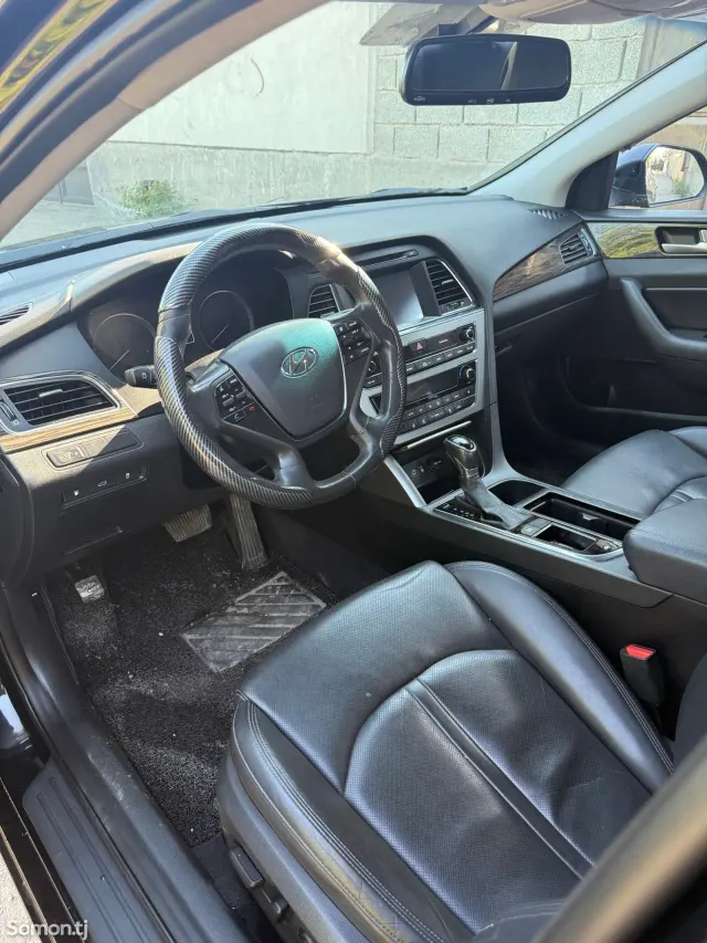 Hyundai Sonata 2014 · 2.0 AT