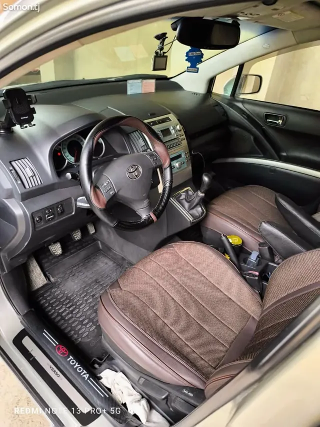 Toyota Corolla Verso 2007 · 1.8 MT