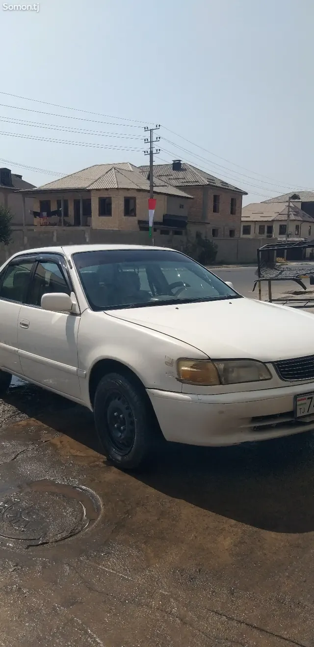 Toyota Corolla 1997 · 0.6 AT