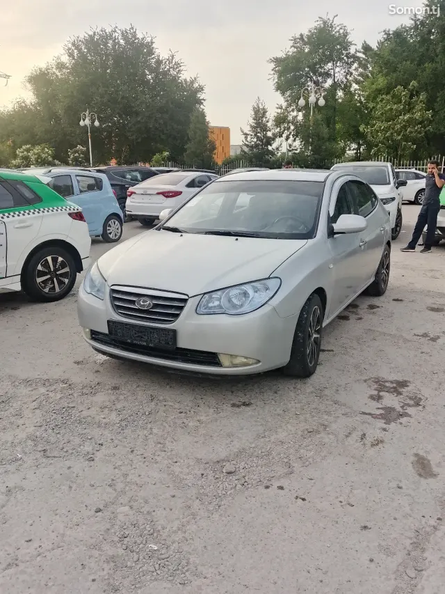 Hyundai Avante 2008 · 1.6 AT