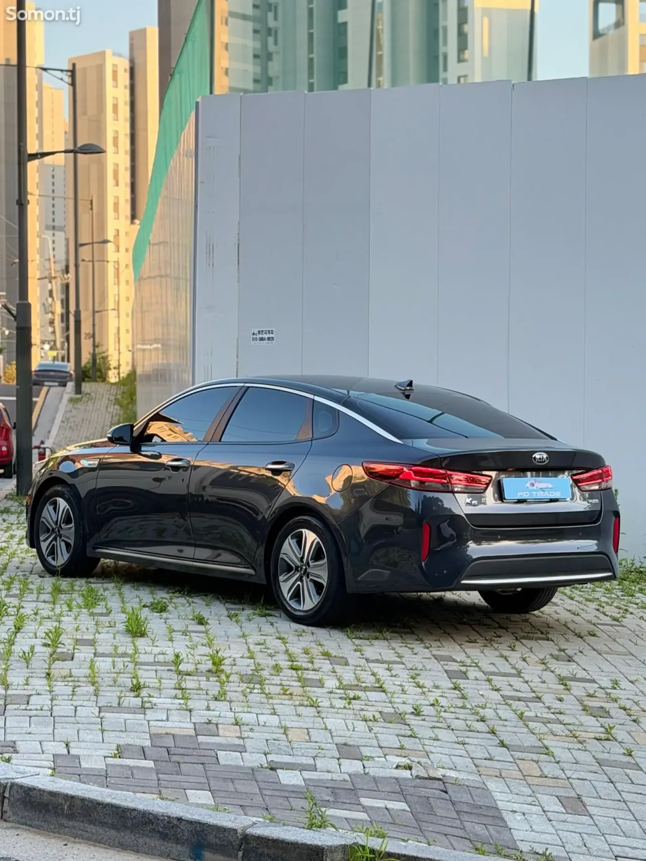 Kia K5 2015 · 2.0 AT