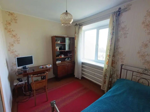 Фото: 🏠 Продаётся 3-комнатная квартира в кирпичной пятиэтажке. Просторная, с изолированными комнатами