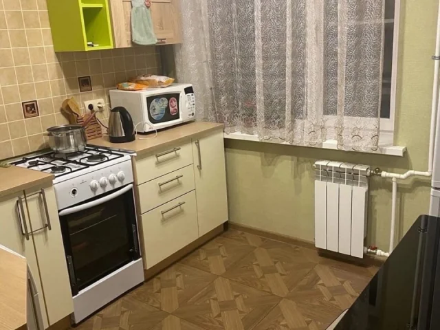 Фото: Сдам квартиру на Даках, Макеевка