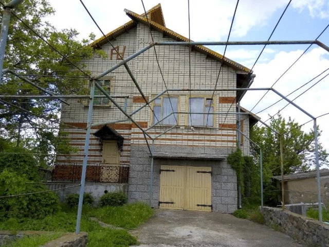 Фото: Количество комнат: 4