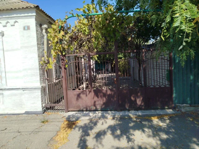 Фото: Продаётся дом в центре Геническа