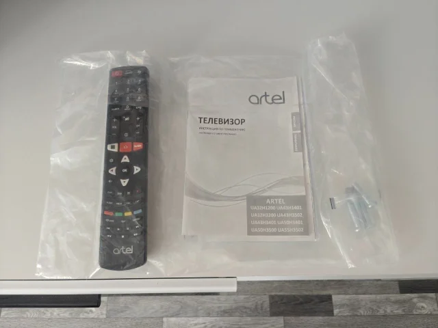 Фото: Телевизор ARTEL UA43H3401 steel SMART