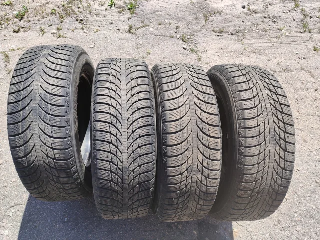 Фото: Продам резину: Лето- " КАМА". 195/65 R 15 . Зима: KUMHO, 195/65. R 15 на дисках. Состояние идеальное, стояли на Шкода А