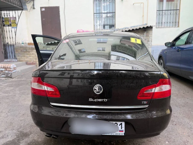 Фото: Марка автомобиля: Skoda superb