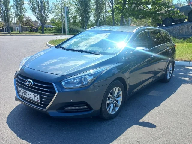Фото: Продам хюндай i40 2015г.2л.бенз.автомат,2х зонный климат,камера задн.вида,кожаный салон,подогрев сидений перёд и зад,кру