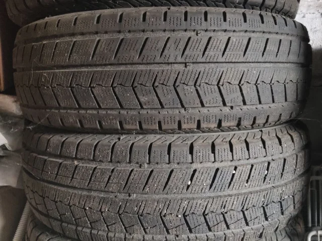 Фото: 🚗🛞 Продам б/у зимние шины  , 195/60 R15 Roagmarc snowrower 868 4шт по 2500руб за 1шт 🚗🛞 высота протектора 6-7мм , в отли