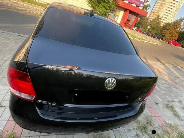 Фото: 725.000✅Volkswagen polo 2013 г. выпуска цвет чёрный в отличном состоянии. кузов вложений не требует ржавчины отсутствует