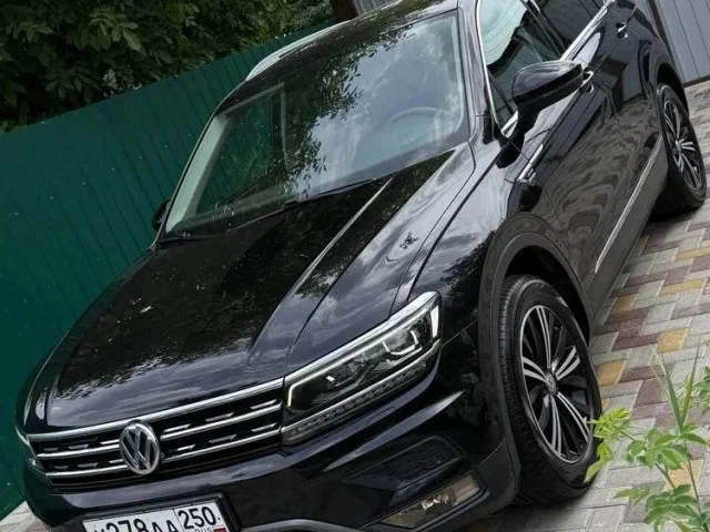 Фото: Продам Volkswagen Tiguan 2018 года в идеальном состоянии. 2 владельца по ПТС, зелёная автотека