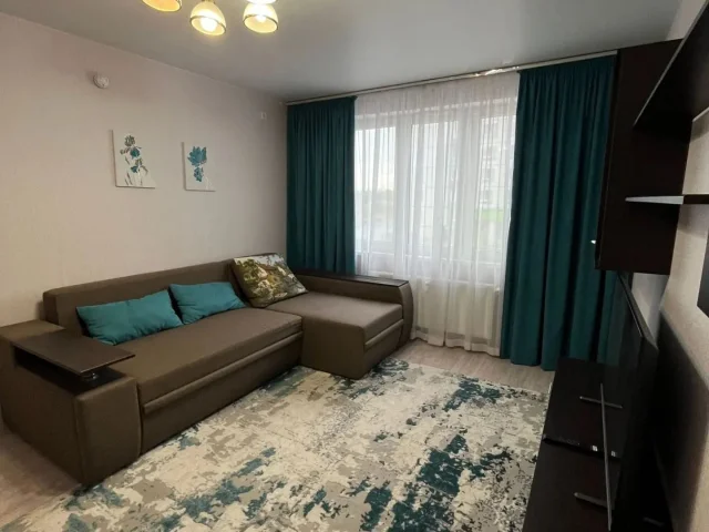 Фото: Аренда 3-комнатной квартиры для семьи 📍 Район: "Изумрудный" 📍 Адрес: проспект Ленина, 148