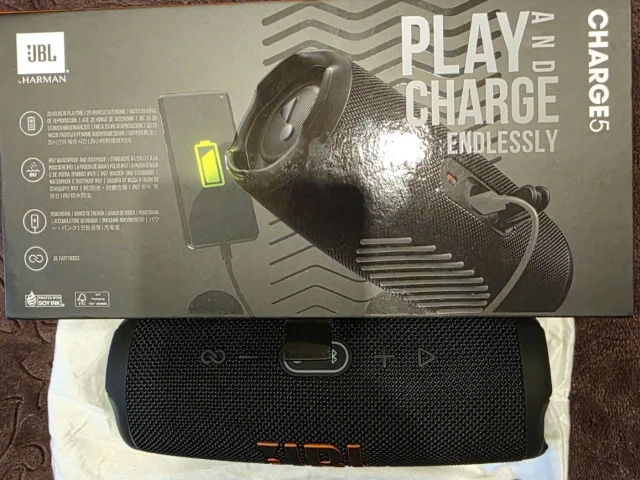 Фото: Колонка JBL CHARGE 5,оригинал,можно от неё заряжать другие гаджеты,20 часов бесперерывного прослушивания,качество звука
