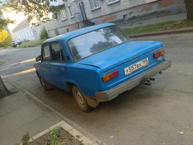 Фото: Продам, цена 50000. Небольшой торг возле капота