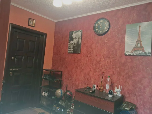 Фото: Стаханов, продам свою уютную и теплую квартиру.Южный микрорайон(район мотодрома)4этаж /5 этажного дома. Площадь 53 кв. В
