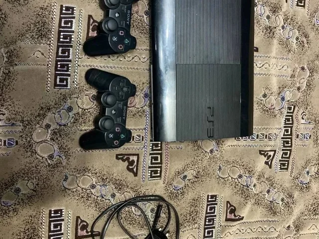 Фото: Продам Sony PlayStation 3 super slim, прошита hen можно устанавливать игры с флешки и напрямую с приставки. Уже установл