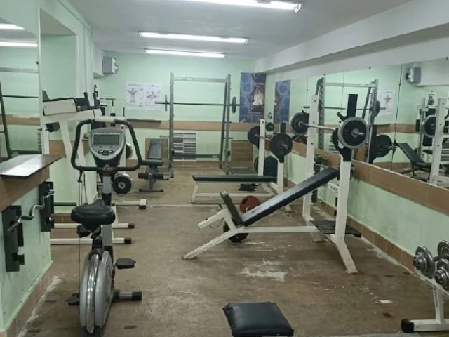 Фото: Помещение свободного назначения на ул. Университетская (Ворошиловский район) — подвальное пространство 233 м², готовое к