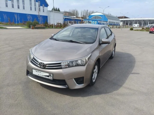 Фото: Toyota Corolla 2013 года, объем двигателя 1,33, мощность по стс 101 л.с., сборка - Турция, пробег оригинальный: 100 тыс.
