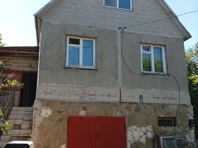Фото: Дом 122м2 готовность 90 процентов. Участок 5,2 сотки, СНТ. Центральная вода и канализация , электроэнергия. Все документ
