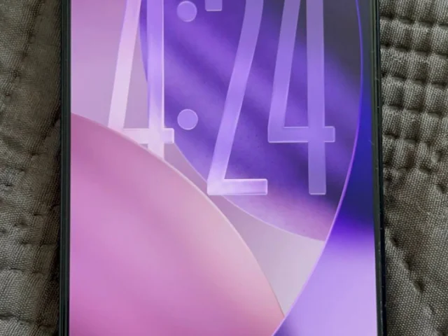 Фото: новый IPhone 16 Pro 256GB