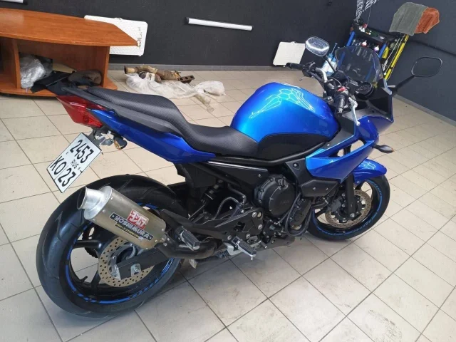 Фото: Продам под выкуп дилерский мот Yamaha xj6 diversion в отличном состоянии. Мот покупался новым в салоне в 2013 году, 1 хо