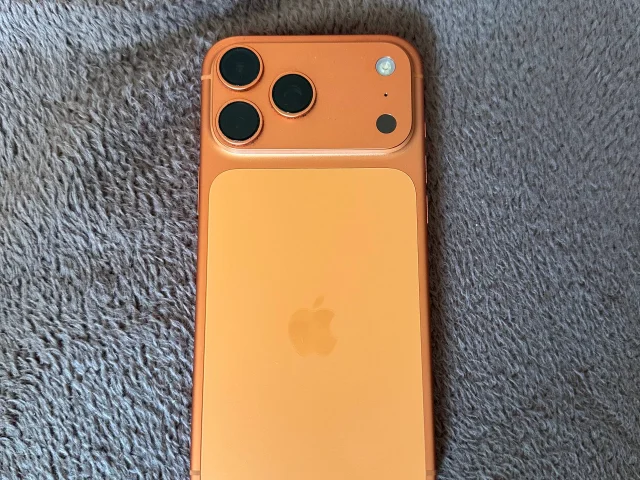 Фото: Продам IPhone 17 pro max 256
