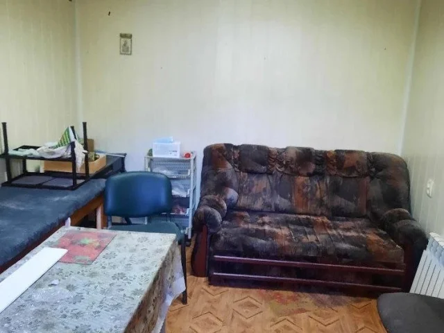 Фото: Продажа 2х ккв "Сталинки" 52м.кв.  ПОД ВАШ БИЗНЕС! Квартира с отдельным входом уже переделала под салон красоты и на про