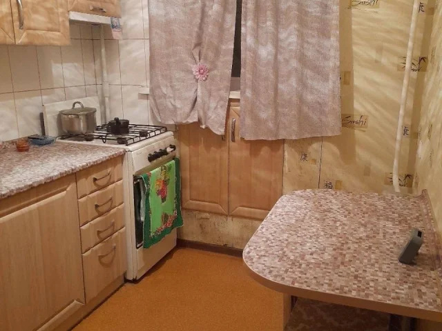 Фото: Донецк, Киевский р-н, ул. Чапаева Продается 1 ком. кв. 2|5 Общ. 21.4