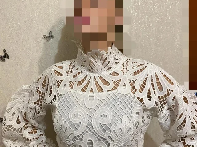 Фото: Продам: блузка и платье р.42-44. Все в идеальном состоянии.Цена по 3000р.( торг) Макеевка тел
