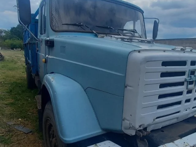 Фото: Продам грузовой автомобиль ЗИЛ 4331, выпуска 1988 года, в исправном, рабочем состоянии. Двигатель Д 645 после капремонта