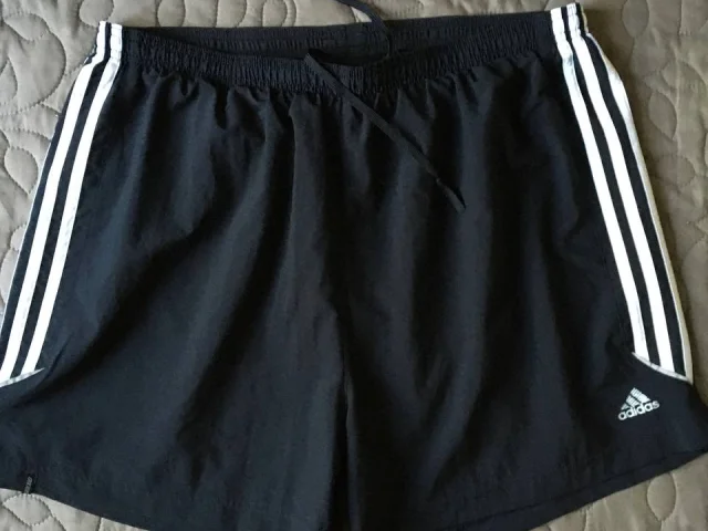 Фото: Шорты оригинальные adidas размер XL, 1500₽, восточный,