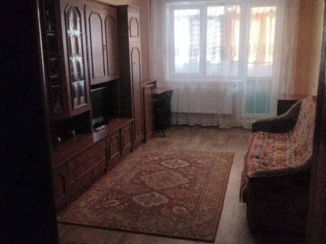 Фото: Сдам трехкомнатную квартиру Ул.Мамина -Сибиряка