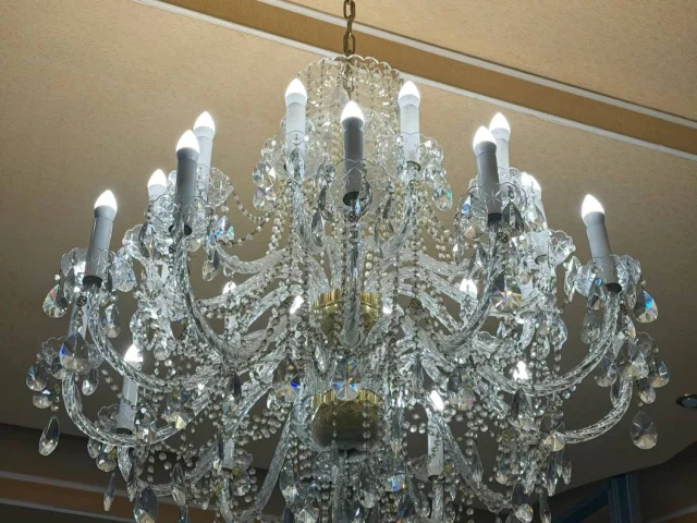 Фото: Продам шикарные люстры из натурального хрусталя в идеальном состоянии 💎