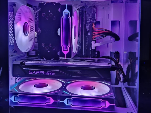 Фото: Игровой ПК в белом корпусе с ARGB-подсветкой: i3-10100F + RX 480 8 ГБ