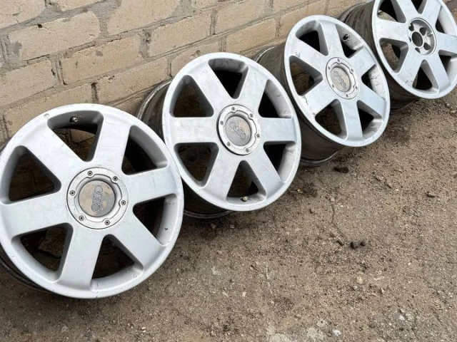 Фото: Диски 5 100 R 17, AUDI