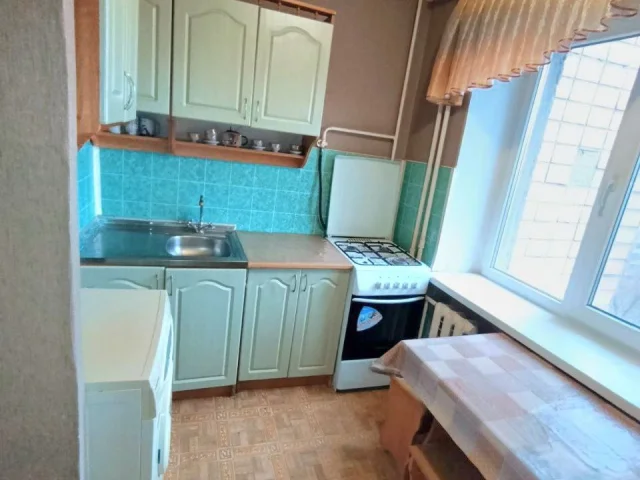 Фото: Продам 1-к квартиру на городке з-да ОР (Курская дуга), Жовтневый р-н, г. Луганск